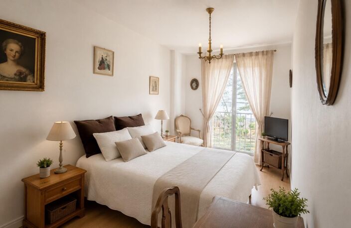 Grand T2 de 60 m2 avec cuisine indépendante, balcon, cave et parking — photo 4