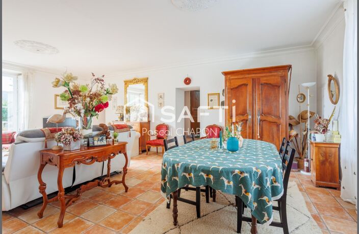 Superbe maison en pierre : centre bourg Etrelles - 228 m² - Habitation & Activité — photo 2