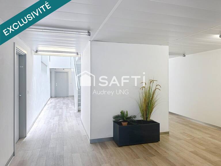 À vendre  Grand studio lumineux de 34 m² à Bègles  Quartier de la mairie — photo 1