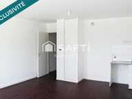 À vendre  Grand studio lumineux de 34 m² à Bègles  Quartier de la mairie — photo 2
