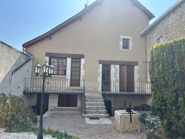 Maison de vilage — photo du bien