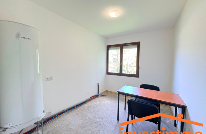 Local commercial / entrepôt - 88m2 - Saint-Léonard — photo 4