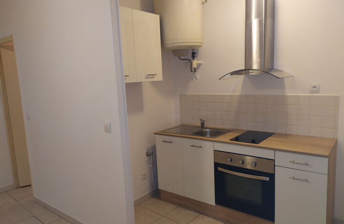 A VENDRE IMMEUBLE LOCATIF- DE 135 M2 AU COEUR DE SAUVE — photo 4