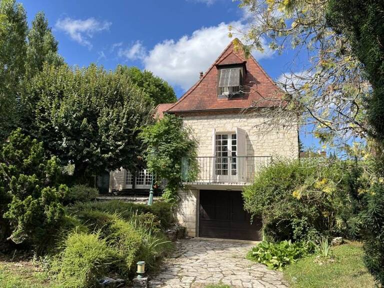 Maison en pierre de 6 pièces principales — photo 1