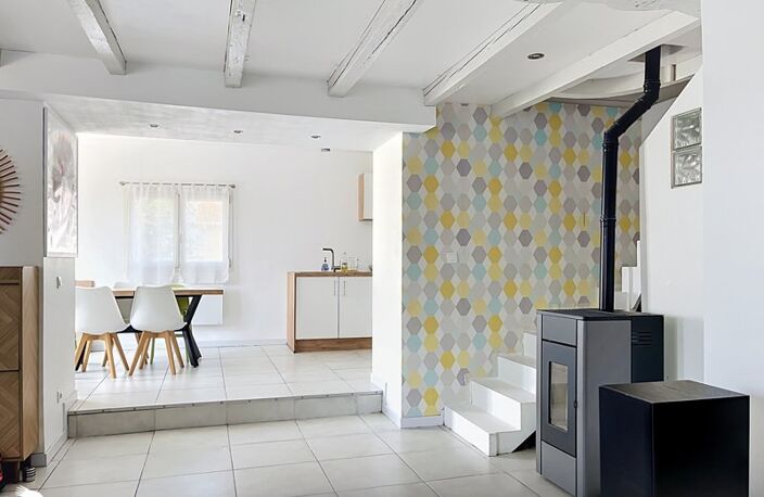 Maison en pierre de 5 pièces principales — photo 2