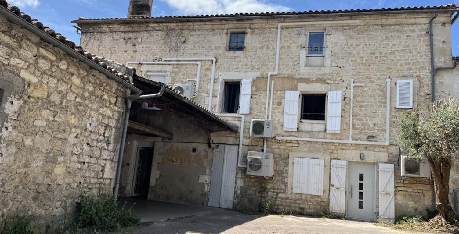 Vente immeuble   Champniers (16430) — photo 1