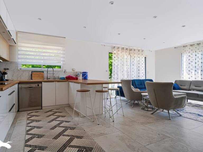 Contemporaine de 4 pièces principales — photo 1