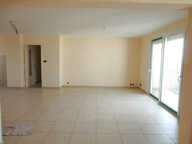 Appartement T4 à louer centre Saint Rambert d'Albon loyer avec chauffage compris — photo 3