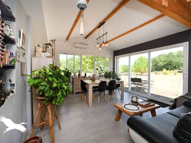Villa de 6 pièces principales — photo du bien