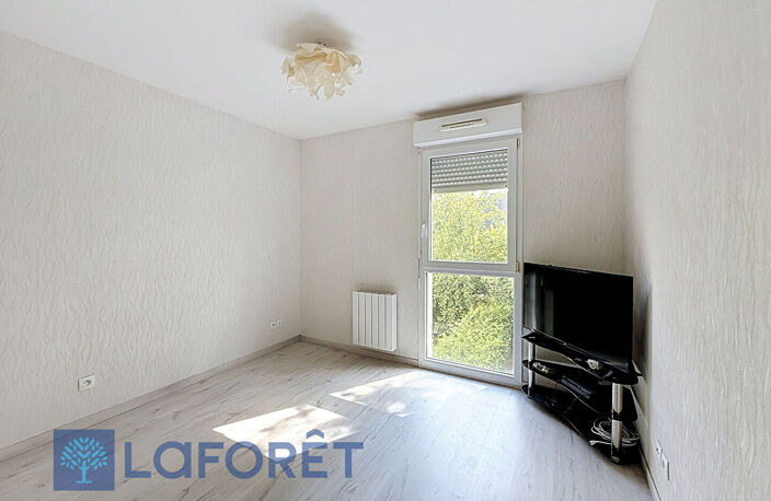 EVREUX - Appartement une chambre, place de parking et balcon — photo 4
