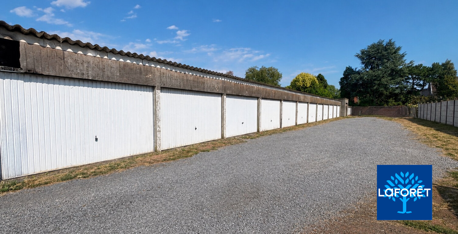 Ensemble immobilier de 19 garages sur 1 181 m² — photo 1