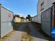 Ensemble immobilier de 19 garages sur 1 181 m² — photo 2