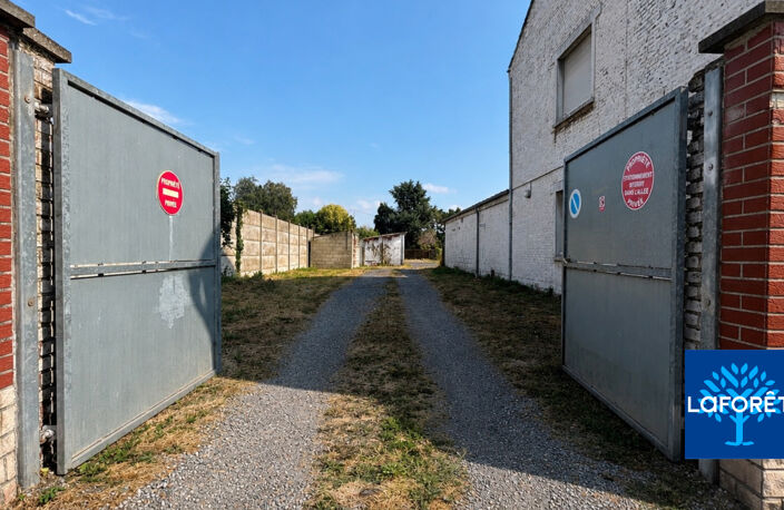 Ensemble immobilier de 19 garages sur 1 181 m² — photo 2
