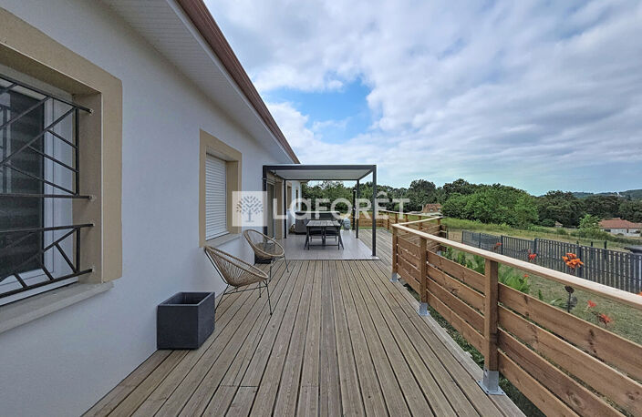 Maison contemporaine plain pied Proche ORTHEZ 5 pièce(s) 136m² — photo 3