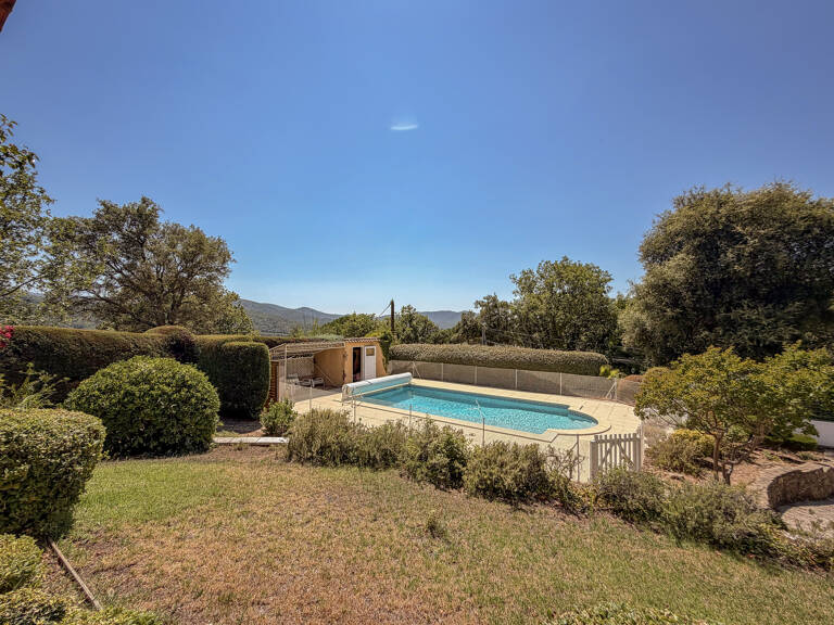 Collobrières   Villa de plain-pied de 142 m2 avec piscine et prestations de qualité — photo 1