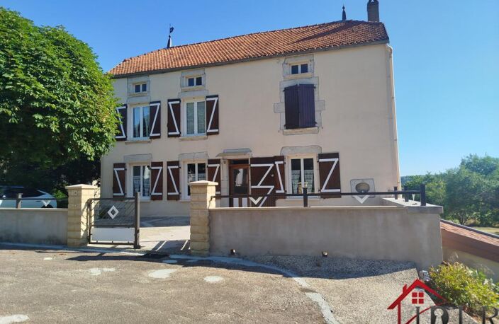 MAISON EN PIERRE SANS VIS A VIS NON MITOYENNE 220 M2 - 5 CHA — photo 3
