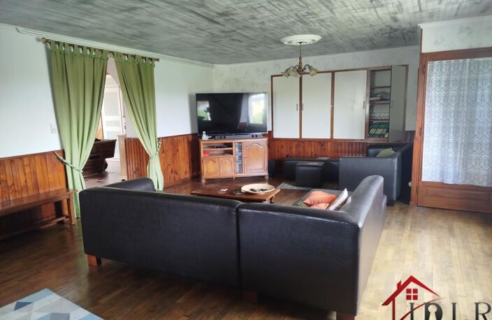 MAISON EN PIERRE SANS VIS A VIS NON MITOYENNE 220 M2 - 5 CHA — photo 5