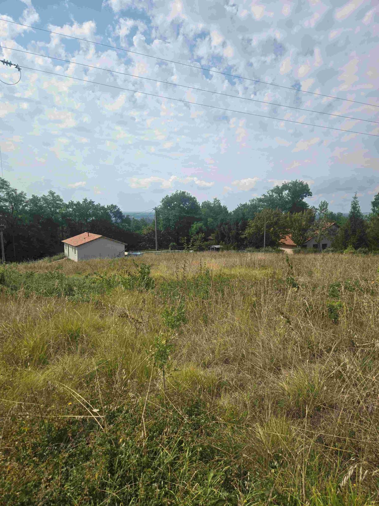 Terrain à bâtir de 960 m² à CASSEUIL (33)