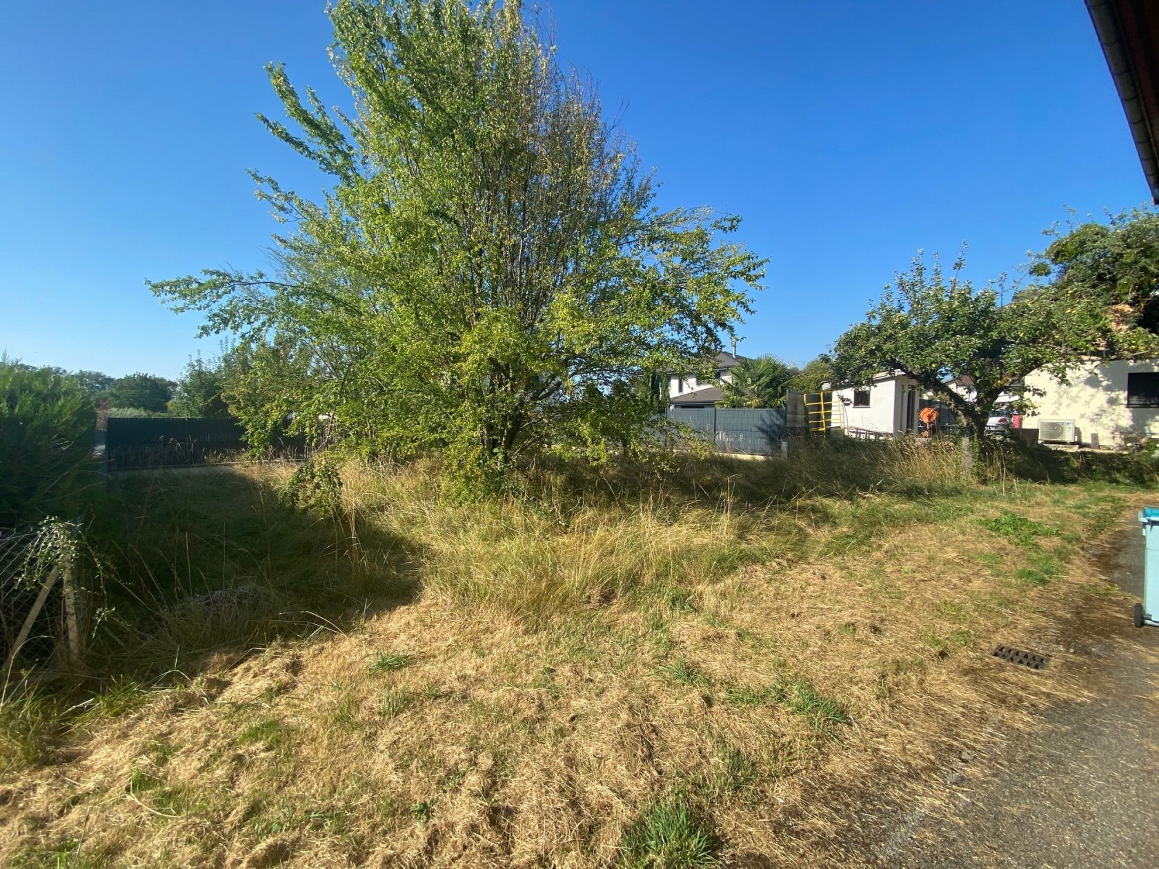 Terrain à bâtir de 426 m² à BRENTHONNE (74)