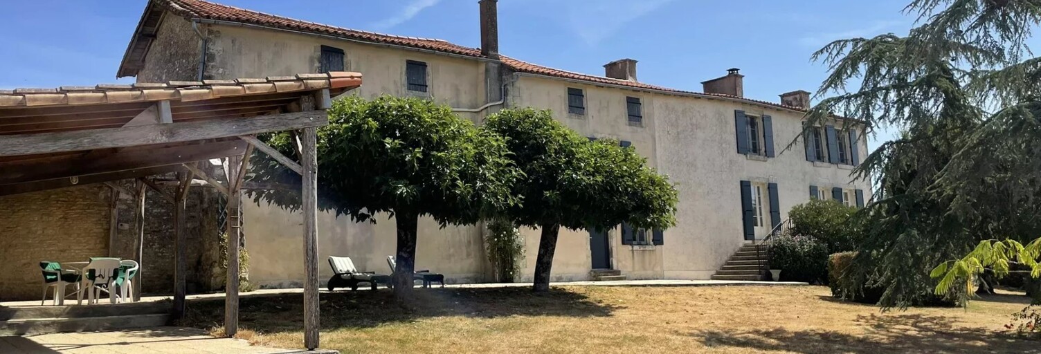 Maison 7 Pièces 182 m² à vendre à Exireuil (79400)