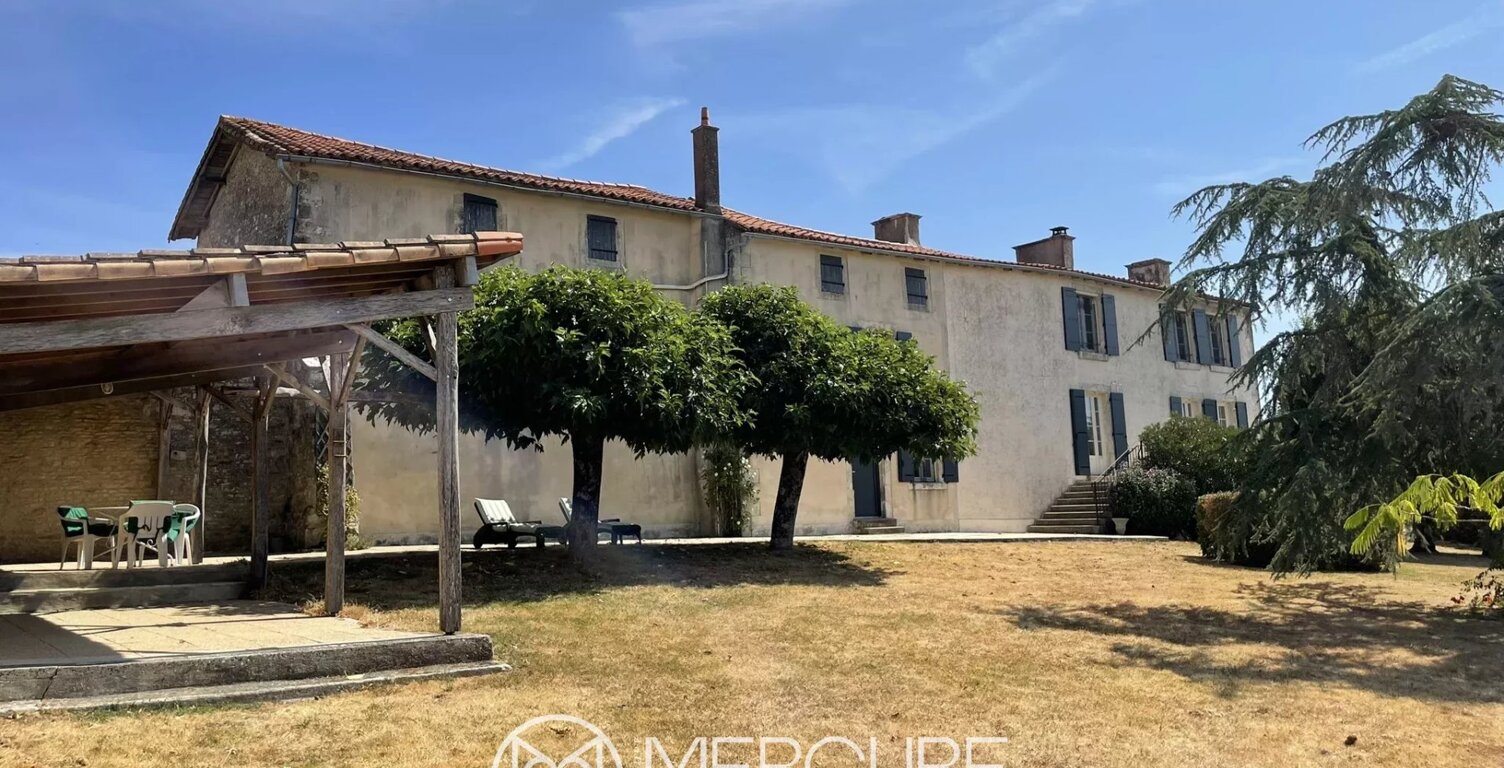 Propriété XIXe et ses nombreuses dépendances — photo 1