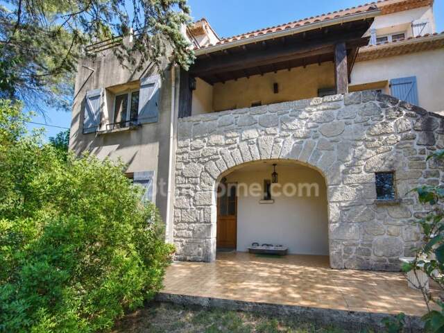 MONTPELLIER - MAISON DE CARACTÈRE – 7 CHAMBRES – T3 INDÉPENDANT – 2 GARAGES — photo du bien