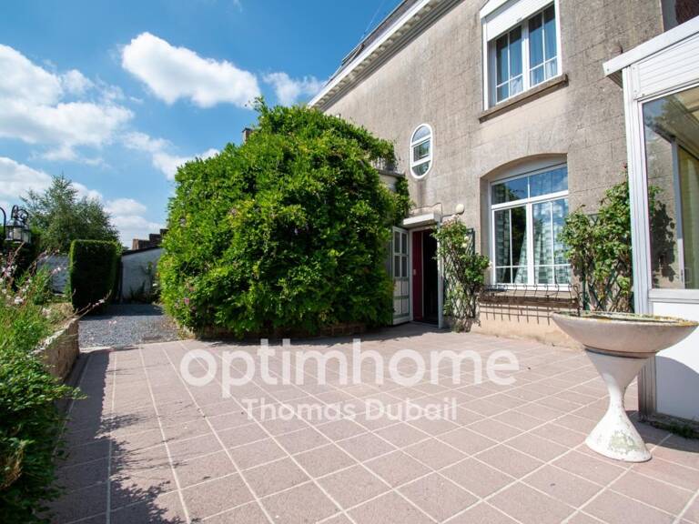 Maison de maître de 255 m² avec jardin — photo 1
