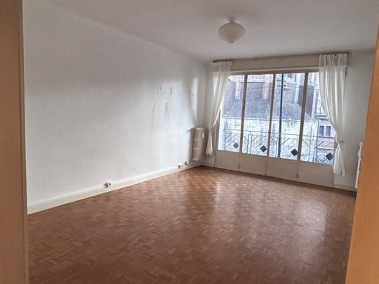 Appartement de 77m2 à louer sur Valenciennes — photo 1