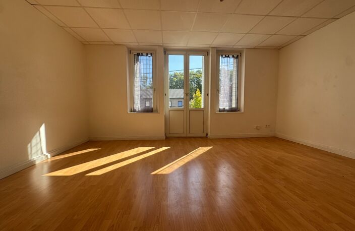 Dpt Moselle (57), à louer BOUZONVILLE appartement T4 — photo 3