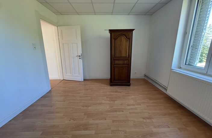 Dpt Moselle (57), à louer BOUZONVILLE appartement T4 — photo 5