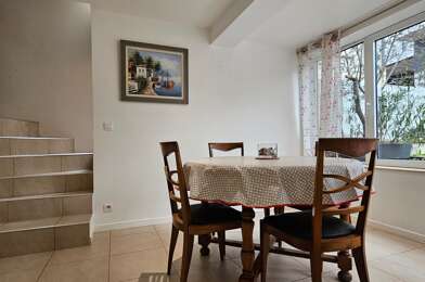 Appartement 6 pièces 695 €
