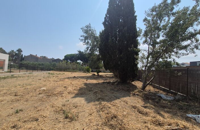 Terrain à vendre 2064 m²  - SAINTE MARIE LA MER - A 5 min des plages — photo 4