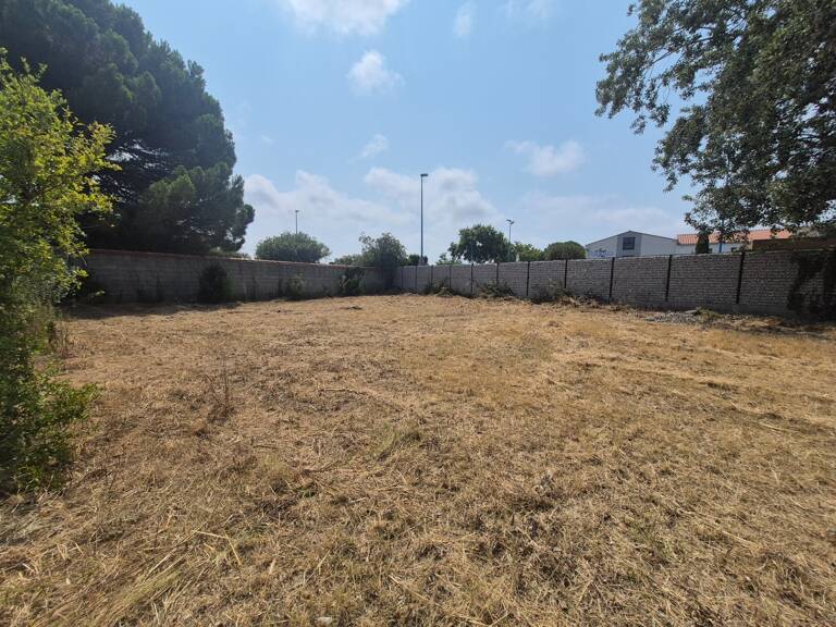 Terrain à vendre 2064 m²  - SAINTE MARIE LA MER - A 5 min des plages — photo 1