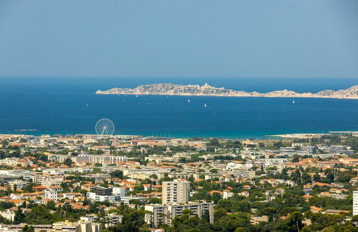 ***VISITE VIRTUELLE DISPONIBLE...SUPER ROUVIÈRE...MARSEILLE 9ᵉ...5 PIÈCES DE 118,56 M²...VUE MER PANORAMIQUE...GARAGE ET CAVE*** — photo 4