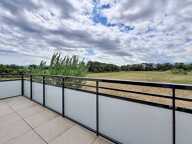 Joli Appartement T4 récent avec balcon, garage double et climatisation – ORNEX (01) — photo 2