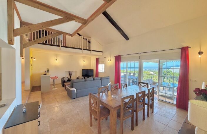 À vendre – Villa T11 d'exception avec piscine, jacuzzi et fort potentiel locatif – Mont-Vert-les-Bas (Saint-Pierre) — photo 4