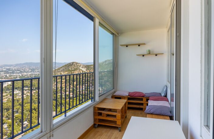 ***VISITE VIRTUELLE DISPONIBLE...SUPER ROUVIÈRE...MARSEILLE 9ᵉ...5 PIÈCES DE 96M²...VUE MER & CALANQUES...13EME ETAGE...TERRASSE & CAVE*** — photo 4