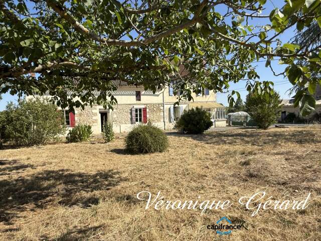 Ensemble immobilier de 300M² 11 pièces sur environ 2976 M² — photo du bien
