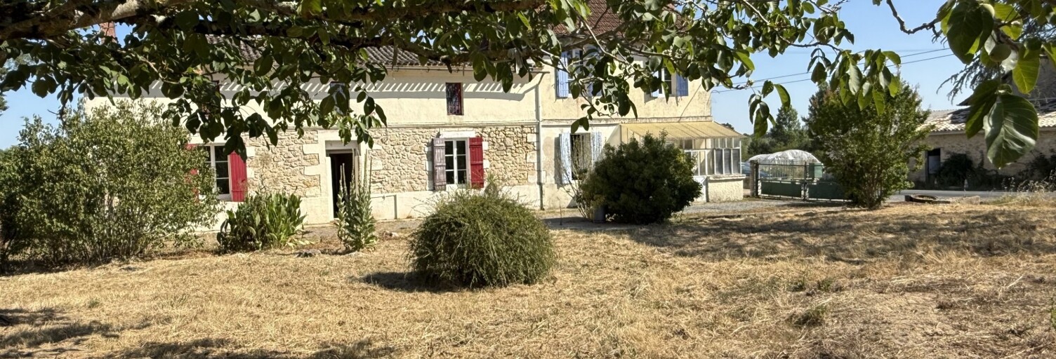 Maison 11 Pièces 300 m² à vendre à Villefranche-de-Lonchat (24610)