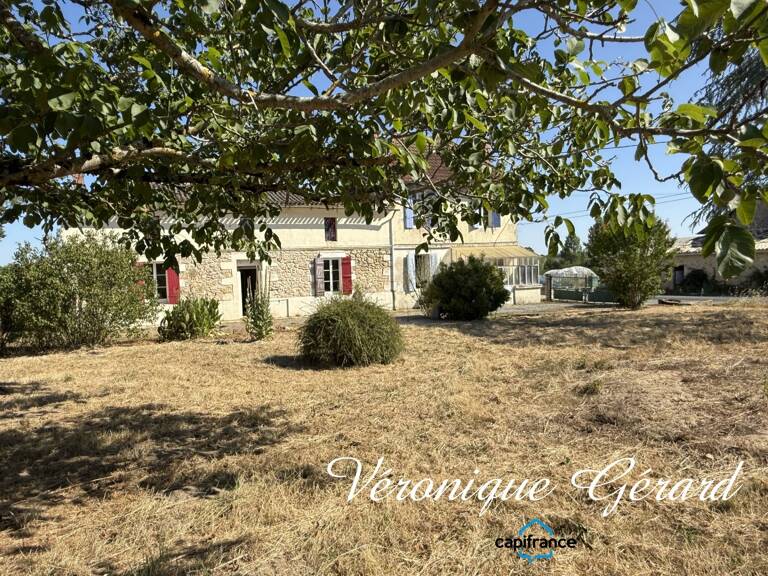 Ensemble immobilier de 300M² 11 pièces sur environ 2976 M² — photo 1