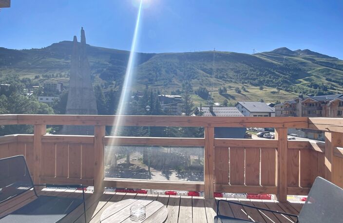 LES DEUX ALPES Centre– Duplex d'exception – 4 chambres – Vendu meublé — photo 2