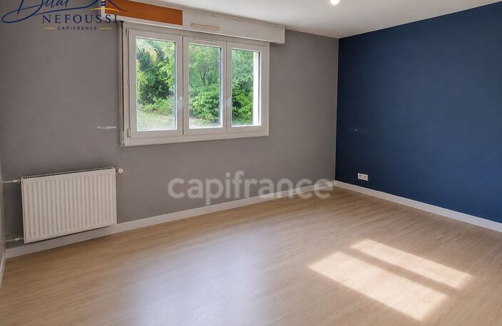 Appartement T3 lumineux dans une résidence calme – Lyon 5 Champvert — photo 5