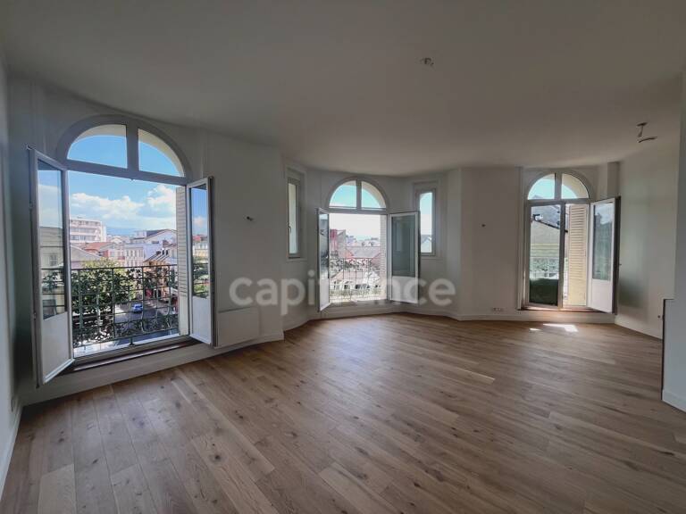 Appartement de caractère avec vue  – Place Verdun à Tarbes — photo 1