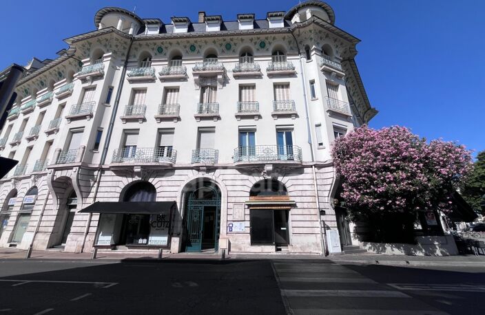 Appartement de caractère avec vue  – Place Verdun à Tarbes — photo 3
