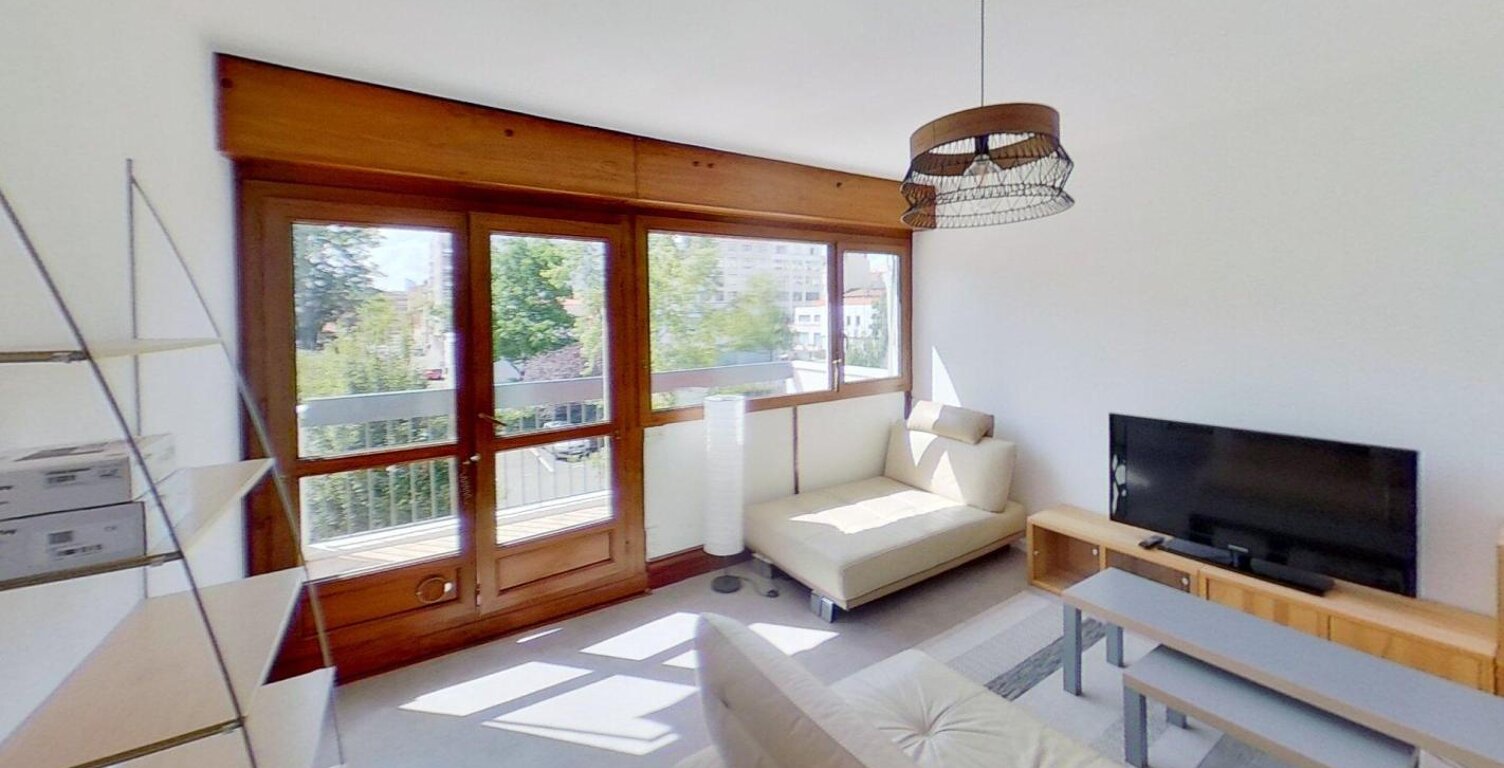 5 avenue auguste Blanqui-Villeurbanne-69100 - T4 Meublé - 1 145 €CC — photo 1
