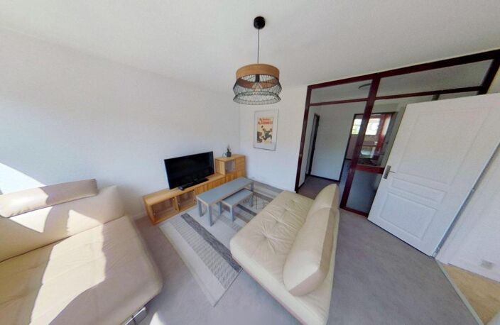 5 avenue auguste Blanqui-Villeurbanne-69100 - T4 Meublé - 1 145 €CC — photo 2
