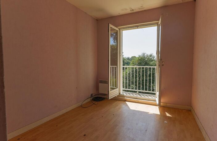 Maison - 128 m² - Isigny-le-Buat (50) — photo 2