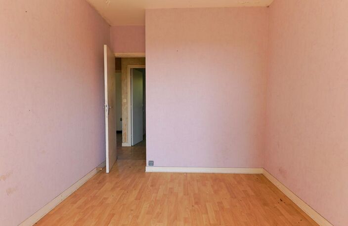 Maison - 128 m² - Isigny-le-Buat (50) — photo 3