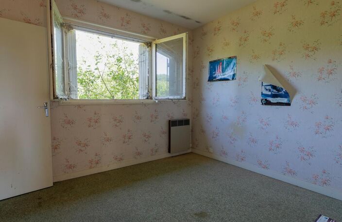 Maison - 128 m² - Isigny-le-Buat (50) — photo 4