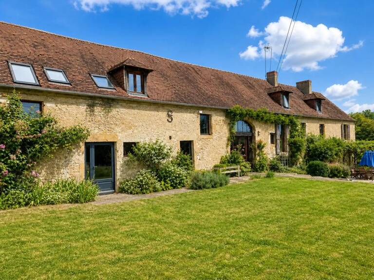 Maison de 12 pièces de 400 m² à Beaumont-Sardolles — photo 1